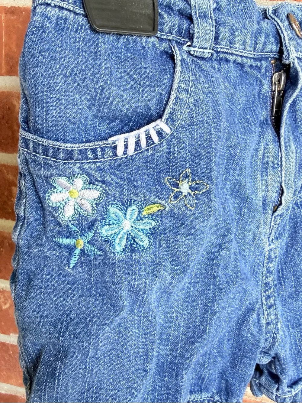 Vintage carters Blue denim shorts with embroidered flowers size 2T